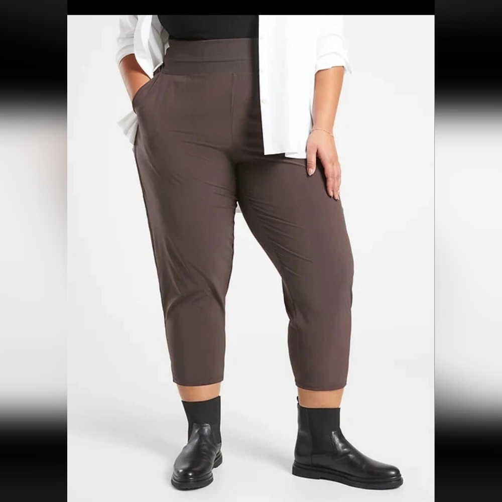 Athleta Sz 20 Brown Nolita Slim Tapered Cropped Pockets Casual Lightweight Pants